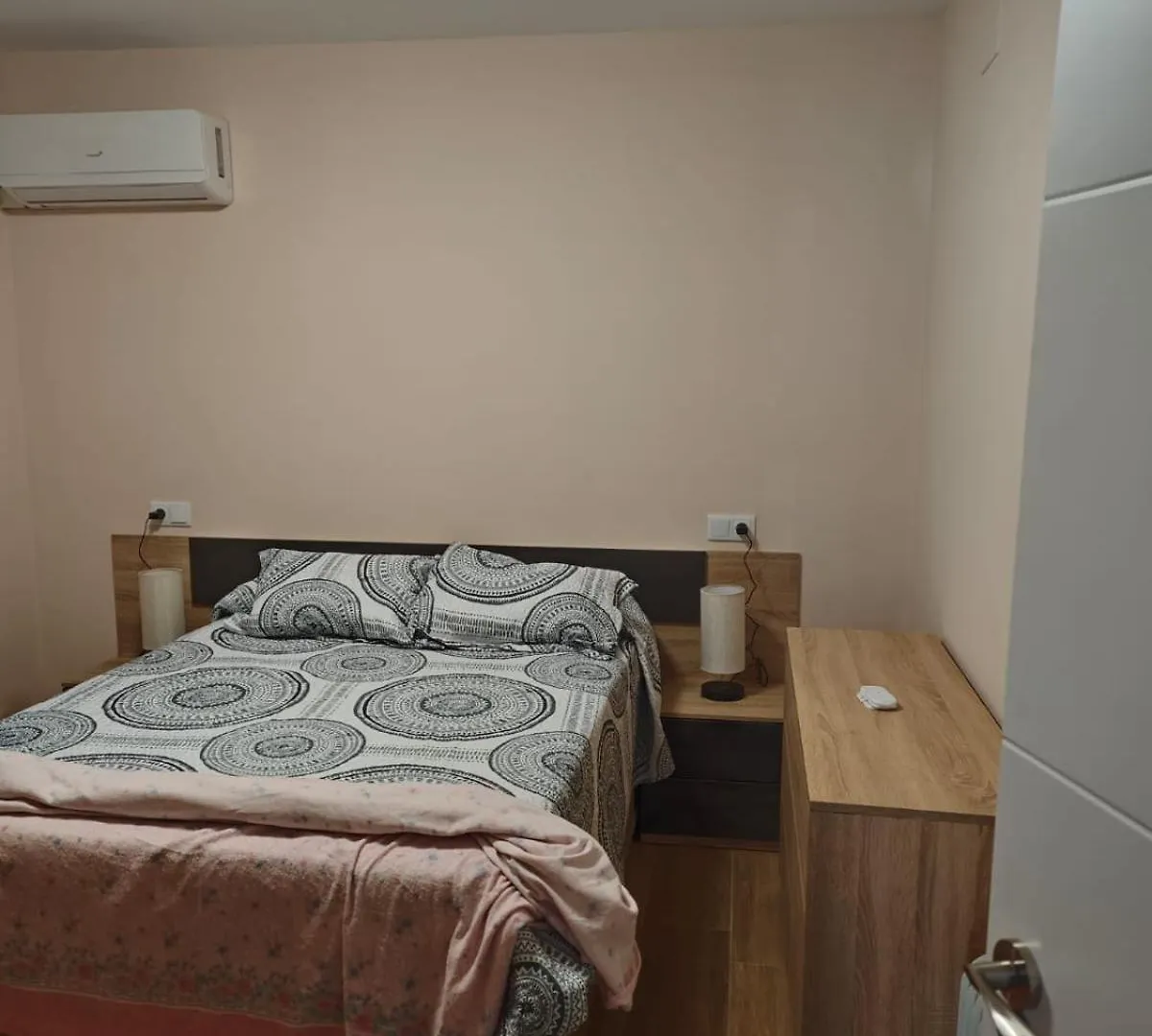 Daire Apartamento Cuevas Bajas Cordoba