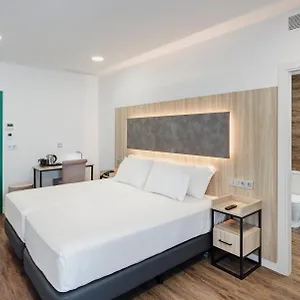 4* מלון Sercotel Delicias